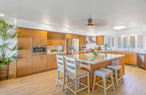 Downtown Lahaina House | SUMMER SALE! 3BD Oceanfront Townhome, Lanai, Lawn & Sunset Views - Puamana 254-2