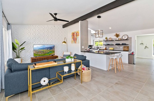 Palm Springs House | Summer Sale! Pristine Salt pool, EV charger!