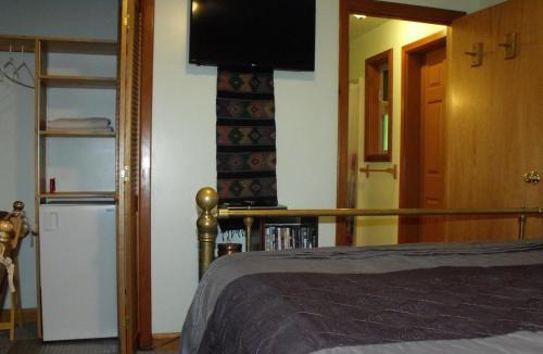 Tofino House | Summerhill Guest House