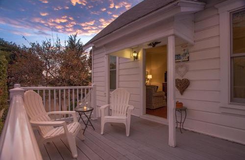 Summerland Villa | Summerland Stagecoach Cottage by Paradise Retreats