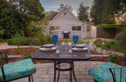 Summerland Villa | Summerland Stagecoach Cottage by Paradise Retreats