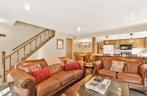 Summit Estates Cabin | Summit Ski and Bike Trails #2574