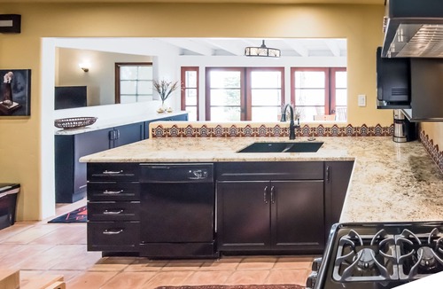 The Mesa Villa | Sun-drenched Villa with Pool, Space and Authentic Charm!