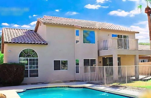 Superstition Springs House | Sunny Gilbert Retreat! Private Pool, Game Room, Golfing ⛳️ Family Fun :D