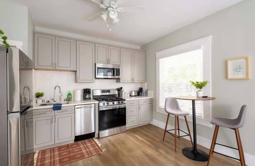 Little Italy Apartment | Sunny Studio in Little Italy | Walk Everywhere