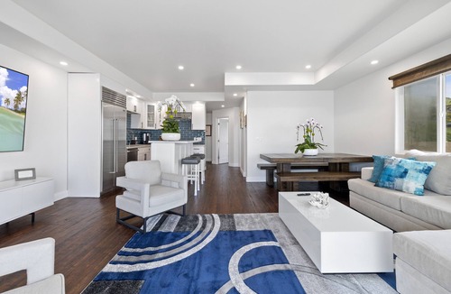 Central Malibu Condo | Sunrise Malibu Road Beachfront Penthouse