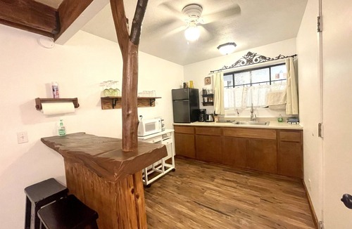 Ahwahnee Cabin | Sunrise Suite - Sierra Mountain Lodge
