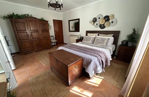 Vila Nova de Poiares House | Sunrise Villa Alvorada - Rose Parlour