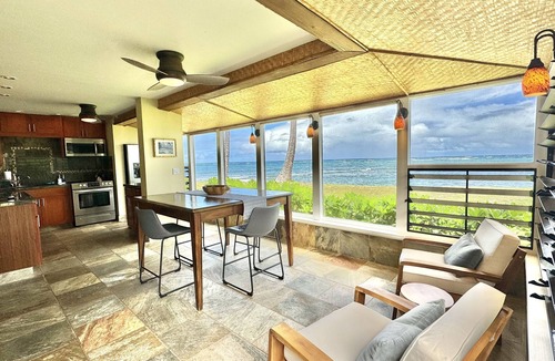 Waialua Condo | Sunset Hale - Oceanfront North Shore