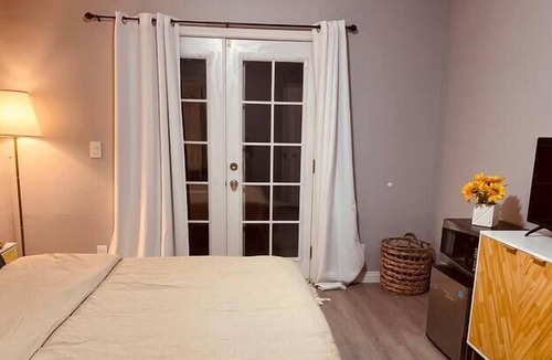 West Covina House | Sunset Studio with backyard by Zen Living