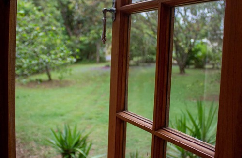 West Woombye Cottage | Sunshine Valley Cottages
