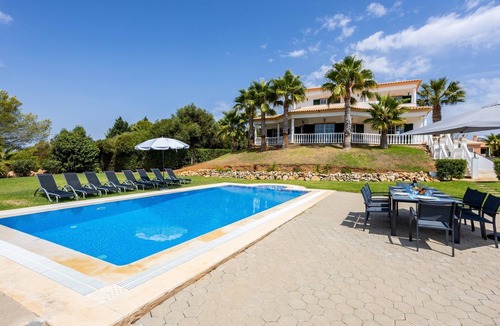 Silves Villa | Super Algarve Villa | 4 Bedrooms | Casa dos Sonhos | Pool Table