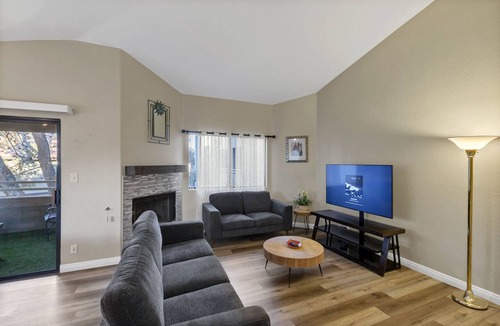 Spring Valley Apartment | Superhost 5 Star ⭐ Service Spacious 2 Bedrooms