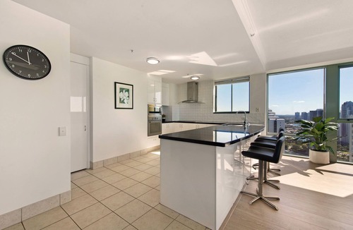 Surfers Paradise Apartment | Surfers Paradise Ocean Prestige Luxury Vacation Apartment