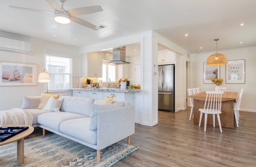 West Newport House | Surfrider Buyout by AvantStay | 2 Home Buyout By the Beach!