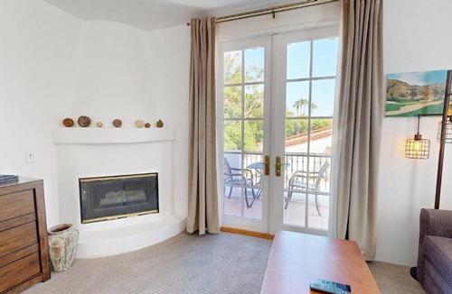 La Quinta Apartment | SV003 Upstairs Studio Spa Villa in LQ Resort