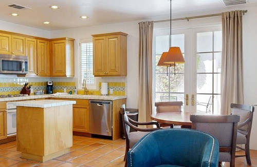 La Quinta Apartment | SV103 Downstairs 1 Bedroom Villa by Spa La Quinta