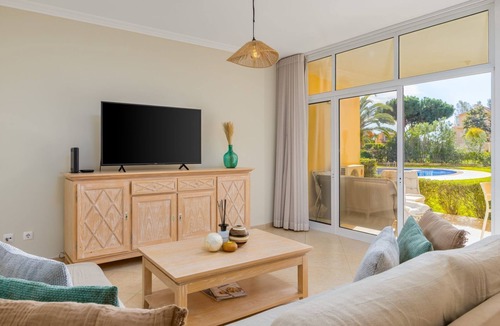 Vilamoura Apartment | T2 Sereno c/Piscina em Vilamoura by LovelyStay