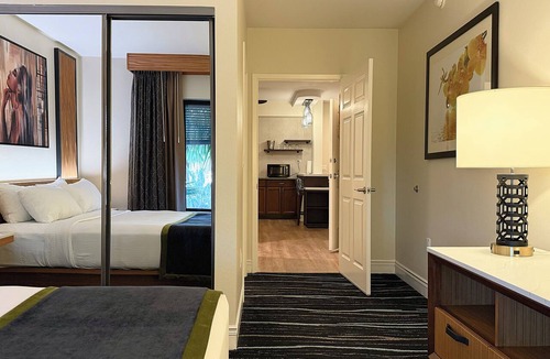 Las Vegas Resort | Tahiti Village 1-BR Condo - Tropical Oasis with Luxury Resort-Style Pool