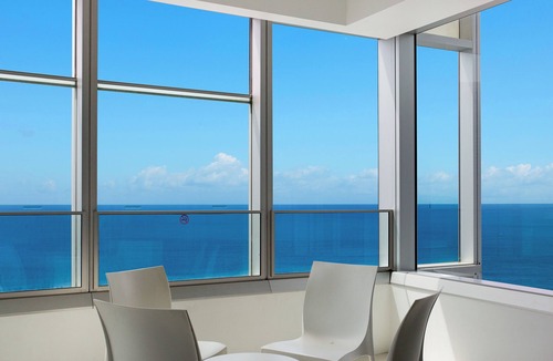 Surfers Paradise Apartment | Tallest Tower 4 Bedroom SkyHome 4703