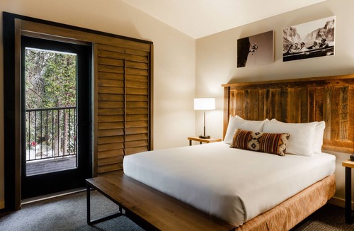 Fish Camp Resort | Tenaya at Yosemite