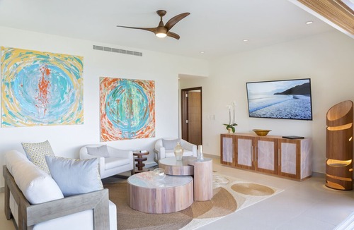 Guacalito de La Isla Condo | Terraza H5 Fully Equipped Luxury Penthouse @ Guacalito de la Isla