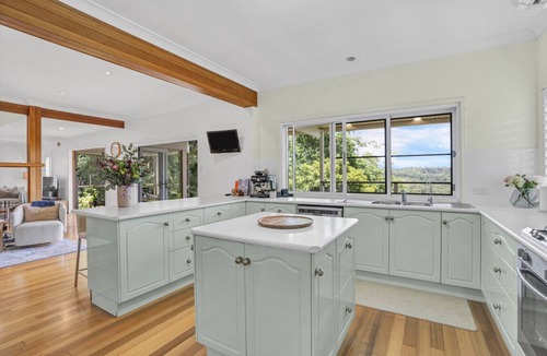 Montville Apartment | The Avenue at Montville