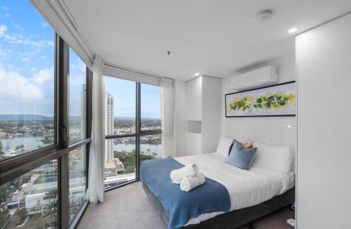 Surfers Paradise Apartment | The Beachfront - 22F Skyline and Ocean view Studio with View Pool Gym Sauna