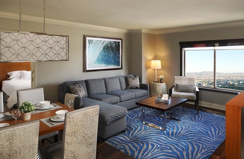 Gateway District Condo | The Boulevard, A Hilton Grand Vacations Resort