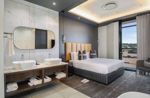 Summerstrand Hotel | The Capital Boardwalk