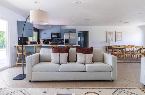 Palm Springs Villa | The Casa Geatway 18 sleepers