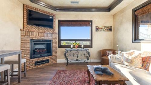 Temecula House | The Casita at Vines Estate by AvantStay