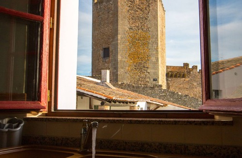 Monsaraz House | The Castle Window