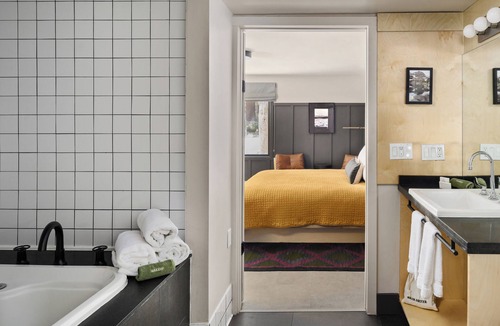 Lakeside Park Hotel | The Coachman Hotel