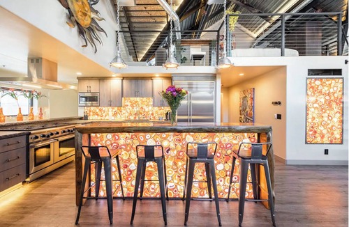 Stateline Villa | "THE" Condo/16p+/5 min to lake/Private Rooftop/Stunning Views/VIP location