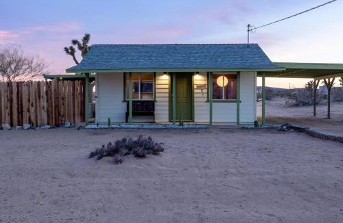 Landers House | The Creosote Cottage A Luxury Desert Escape