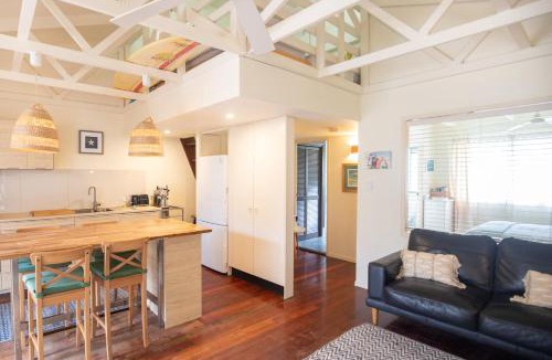Point Lookout Apartment | THE DUNES + 100M TO BEACH + POOL + EXCEPTIONAL LOCATION