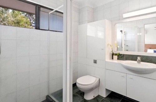 Sorrento Villa | The Holiday House in Bundell Gold Coast Getaway