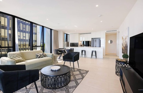 Mermaid Waters Apartment | The Lanes: A life of Luxury w Lake View, Pool, Gym