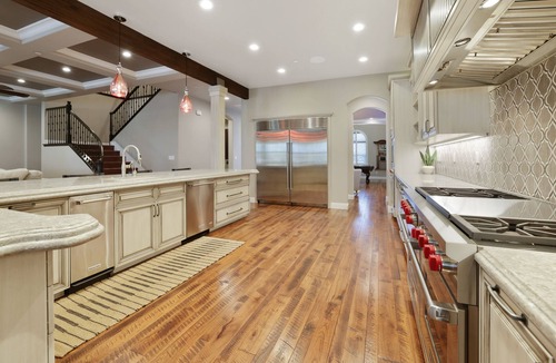 Porterville House | The Mansion | Theater & Pool
