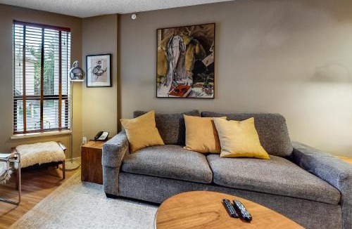 Upper Village Apartment | The Marquise 321