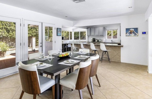 Tahquitz River Estates House | The Nancy of Palm Springs - Your Private Oasis: Pool, Spa & Fire Pit in the Heart of Palm Springs