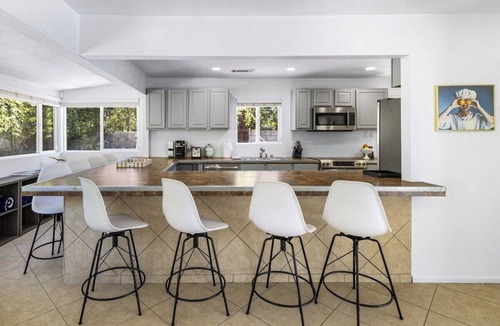 Tahquitz River Estates House | The Nancy of Palm Springs - Your Private Oasis: Pool, Spa & Fire Pit in the Heart of Palm Springs