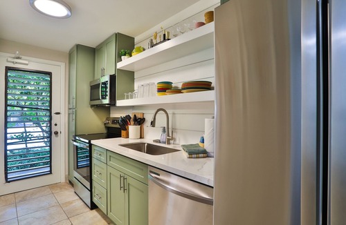 Napili Condo | The Napili Bay, Steps to Sand, Studio, King bed, Remodeled in June of 2023