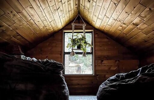 Idyllwild Cabin | The Nest: Serene Sanctuary w Hot Tub, Fireplace, Grill, Hammock, Outdoor Fire Fe
