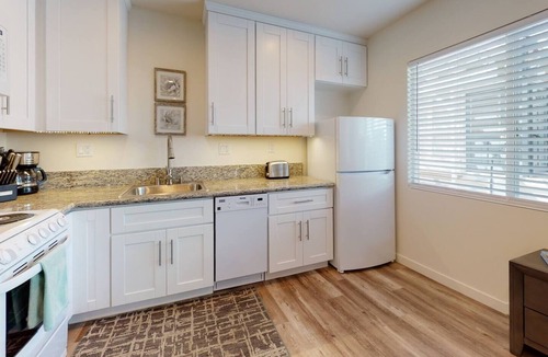 Morena Apartment | The Nook of Silver Terrace, near USD & Old Town.