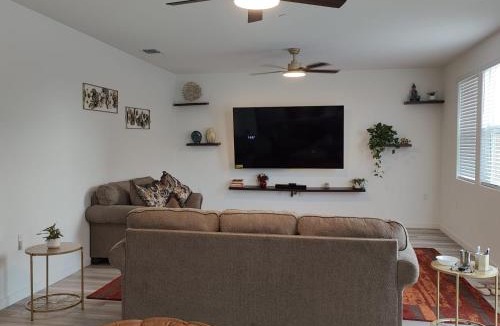 Merced House | The Orchid house ! Your home away from home Gateway to Yosemite & UC Merced this for a Room