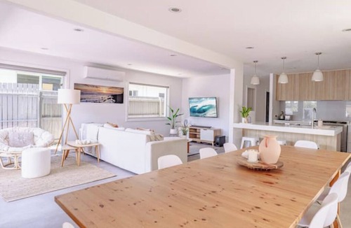 Miami House | The Palm House - Sun, Surf and Style Miami!