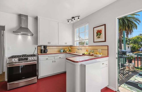 West Beach Apartment | The Palm Terrace - West Beach Retreat