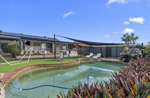 Sandstone Point House | The Pandanus Retreat